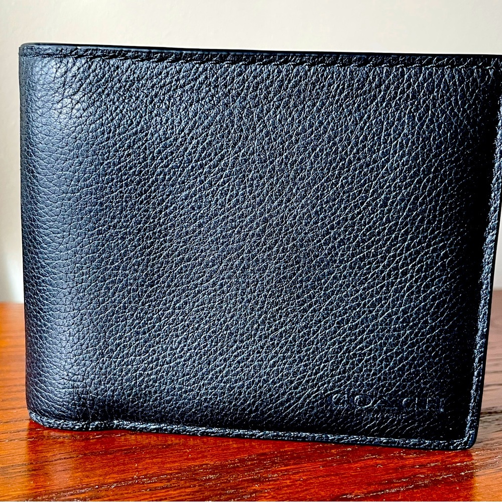 Coach Wallet Brand New Leather